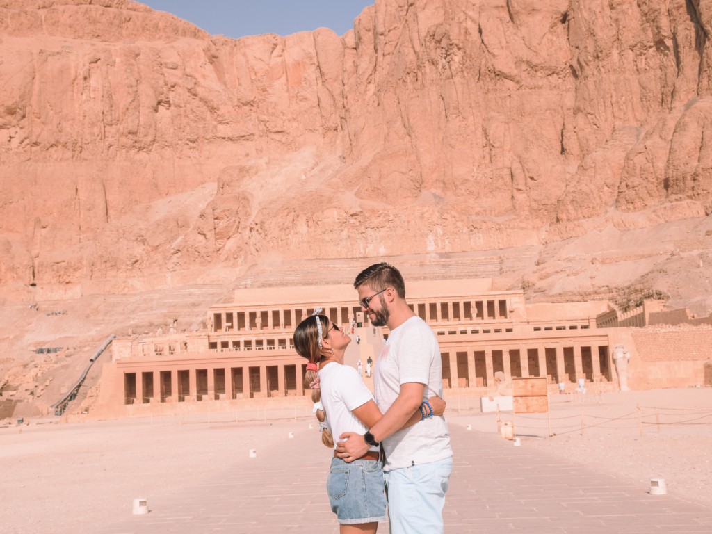 Día 6. Valle de los Reyes y Templos de Hatshepsut, Medinet Habu, Colosos de Memnon y Karnak.